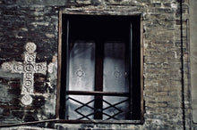Load image into Gallery viewer, DIVINE WINDOW    Venice