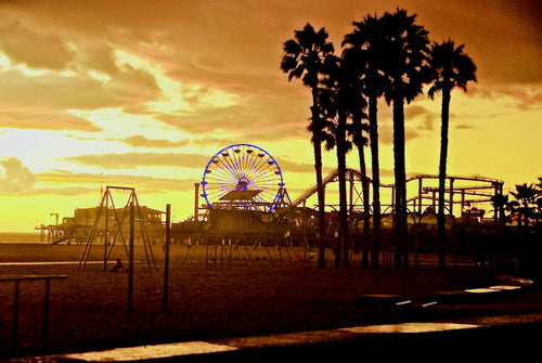 SANTA MONICA BEACH   LA